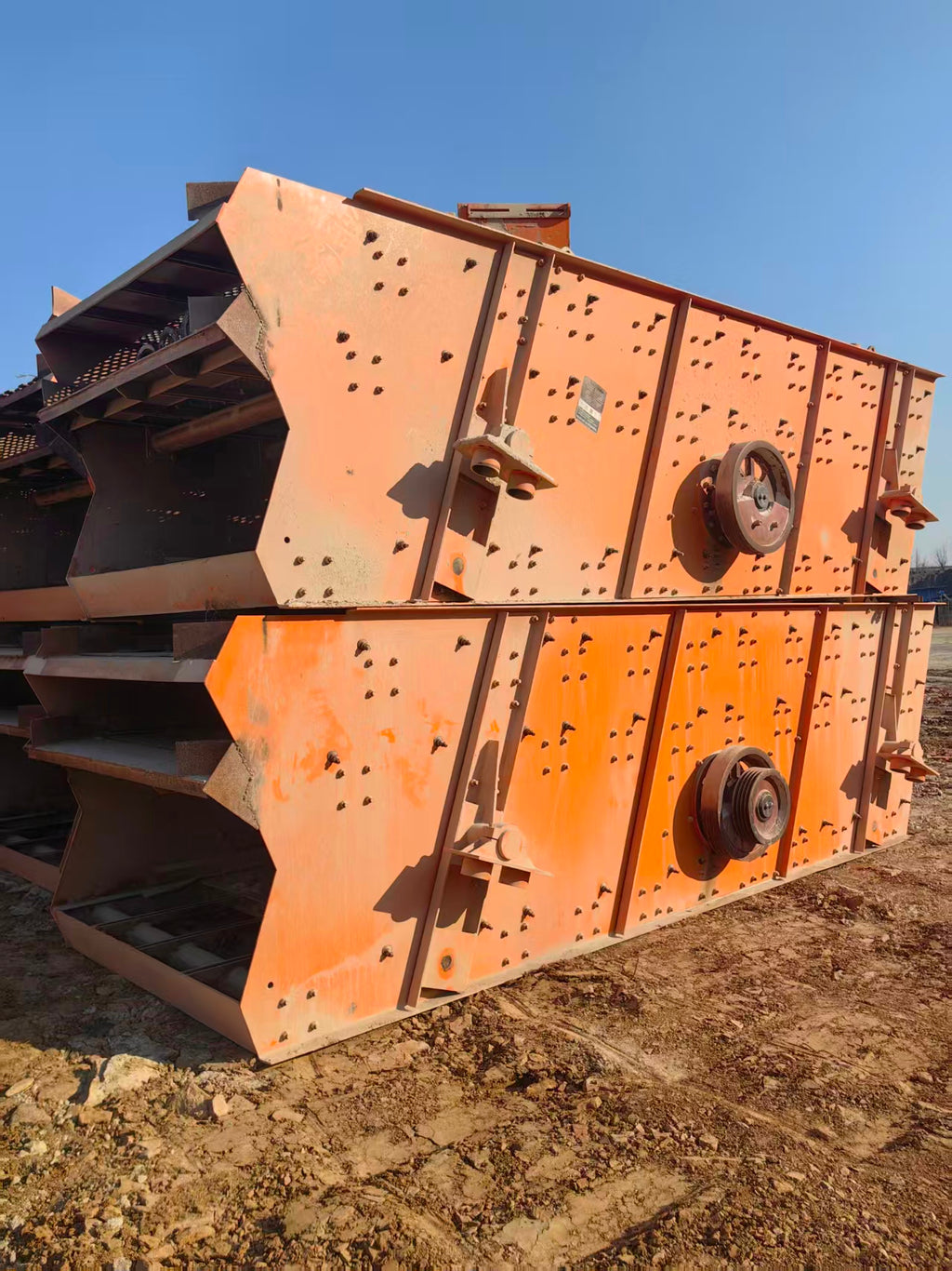 99% New TONGHUI 3YKJ2160 Triple-Deck Vibrating Screen | 30kW Motor | 2100x6000mm