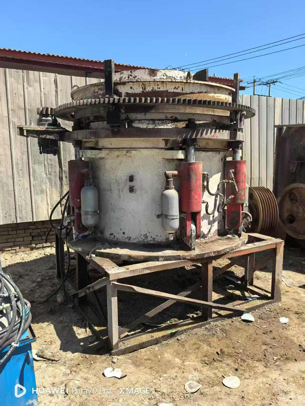 Used Multi-Cylinder 300 Hydraulic Cone Crusher | High-Capacity Secondary Crushing