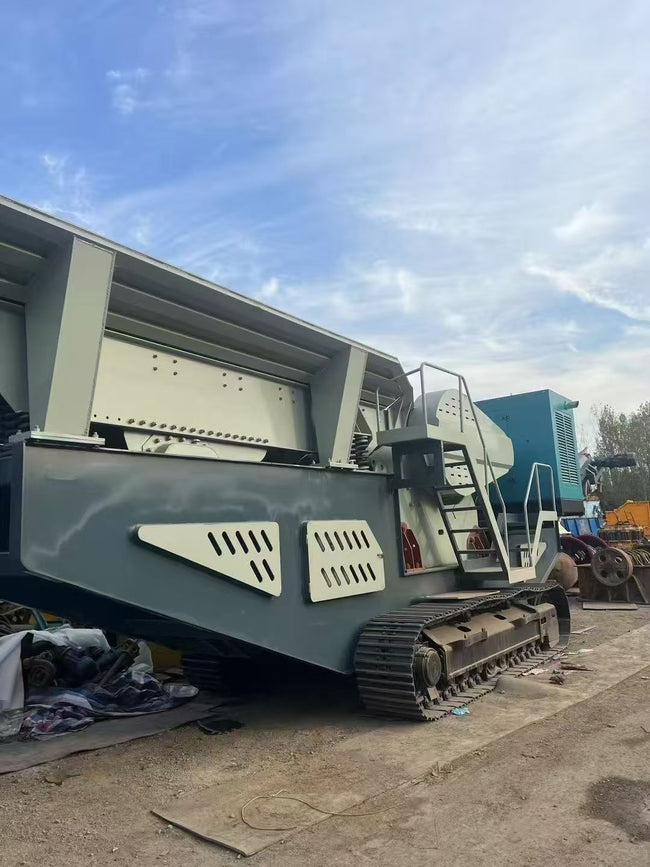 Used Tracked 750 Mobile Jaw Crushing Plant | with Feeder | 110kW Motor | 300kW Genset Hover Image