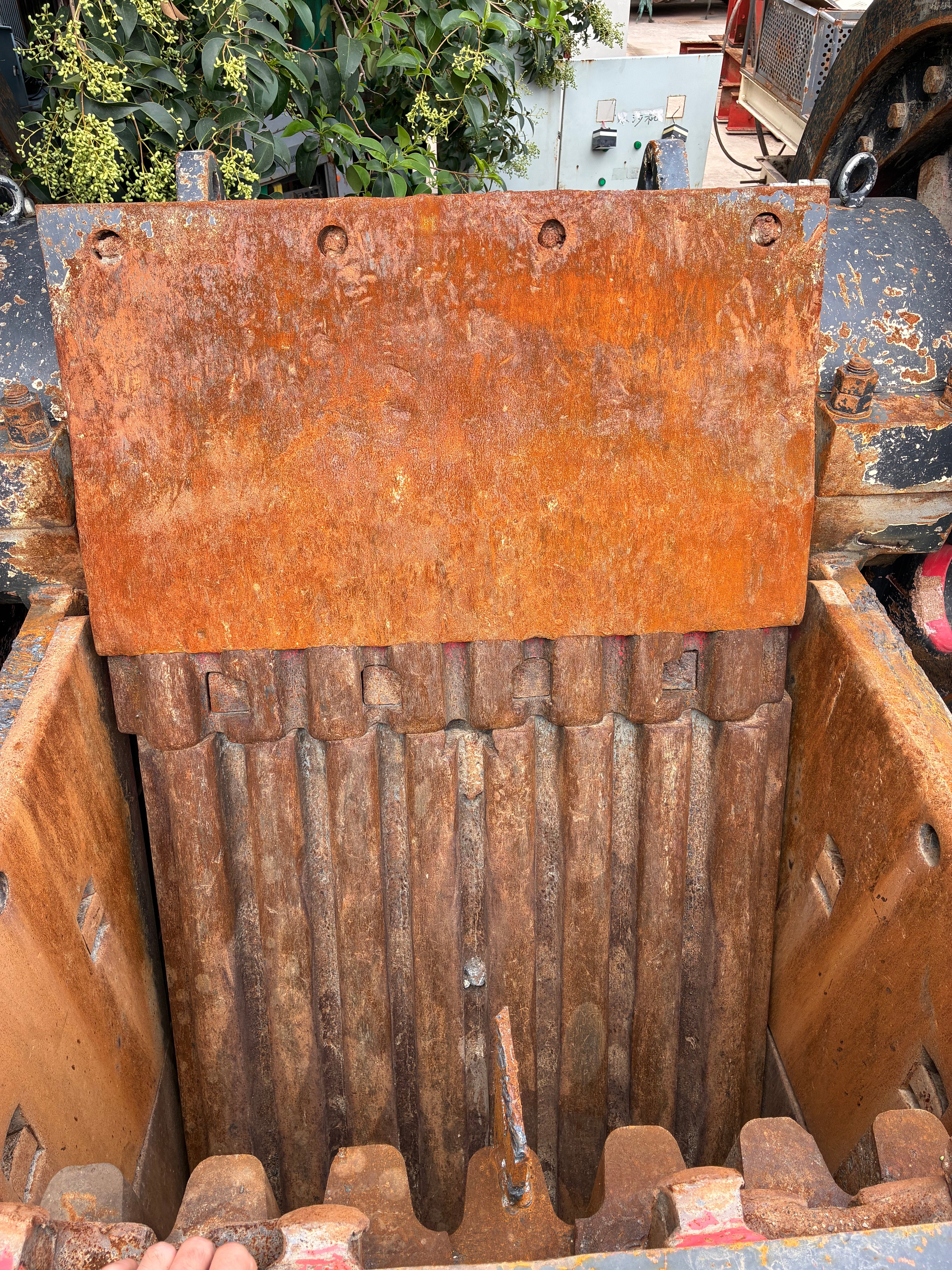 USED Hongxing HD98 Jaw Crusher